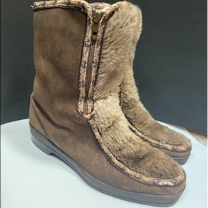Yodelers wool lined suede boots